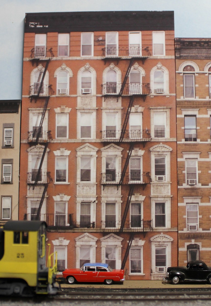 TRACKSIDEFLATS #153 HO Scale Model Building - Old Apartment Building #2 Kit 2 thumbnail image