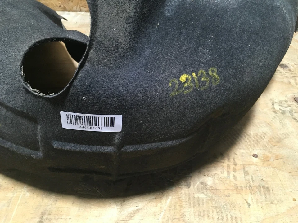 AUDI A4 QUATTRO CABRIO 2005 guardabarros trasero izquierdo del lado del conductor forro protector contra salpicaduras fabricante de equipos originales+ Foto 3 de 4