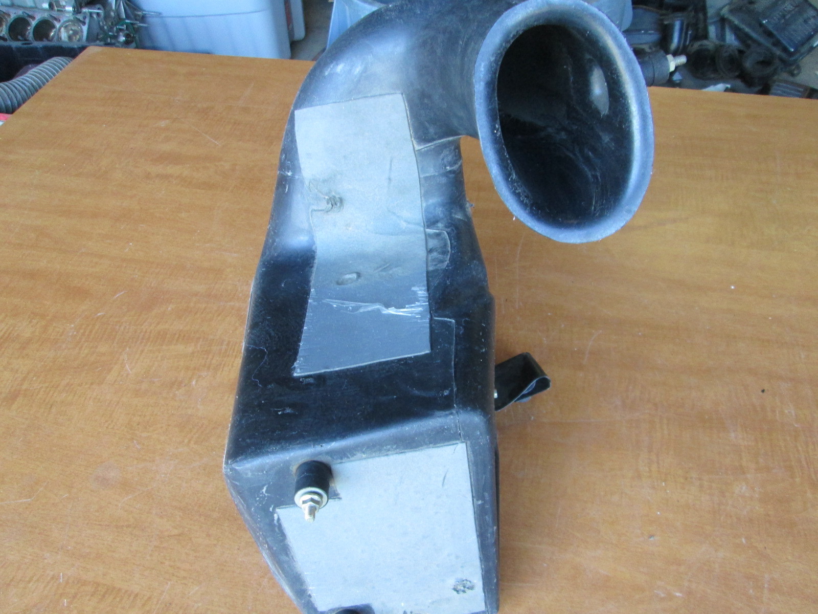 Aston Martin 2002 DB7 - LH Air Cleaner / Intake Box 