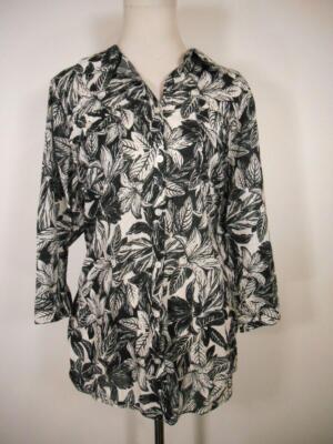 Beautiful Women's 1X Croft & Barrow Black Floral Design Long Sleeve Blouse