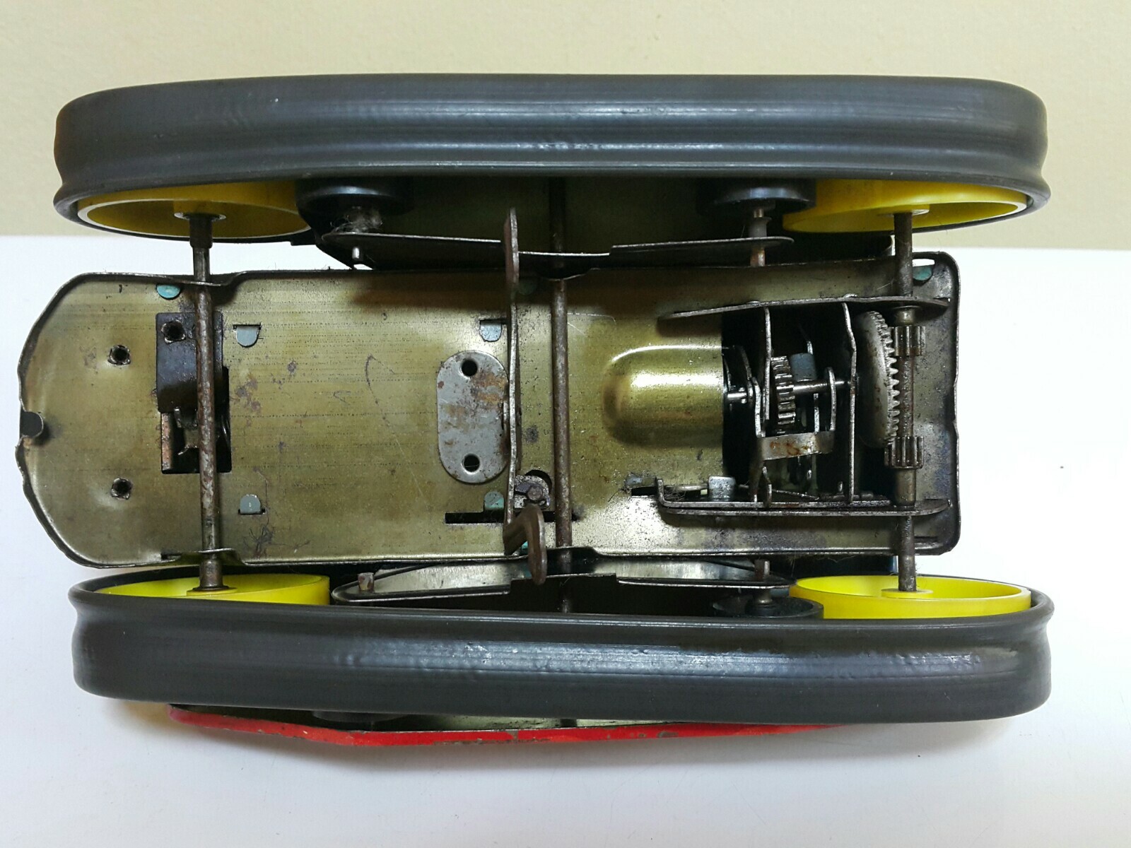 Foto 16 di 24