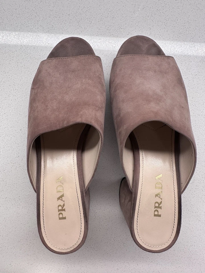 Mules de gamuza PRADA talla 37 color violeta claro hechas en Italia Foto 2 de 4