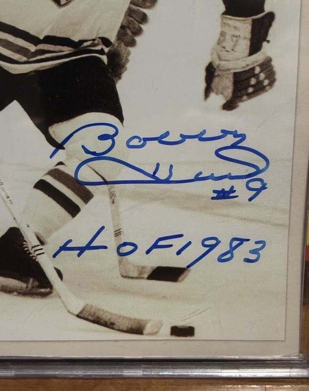 Bobby Hull Signed Photo BGS BAS 10 AUTO HOF 1983 Chicago Blackhawks GEM MINT 💎