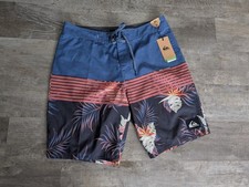 NWT Quiksilver Mens Board Shorts Size 32 Everyday Trunks Hawaiian Print NEW