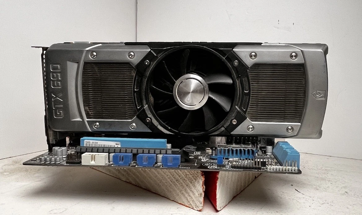 NVIDIA GeForce GTX 690 NVIDIA 4 GB Memory Computer Graphics Cards