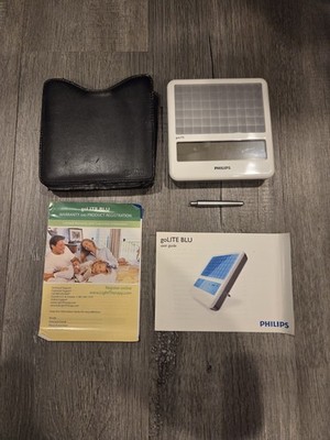 Philips goLITE Blu HF3332 UV Light Therapy Lamp with Case & Stylus NO POWER CORD