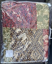 Neenah Quilt Set King size . Floral Patchwork Red Green Black Gold New