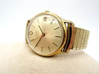 Vintage Beautiful Gents Timex Q Quartz M Cell Watch Date Indicator Perfect Dial