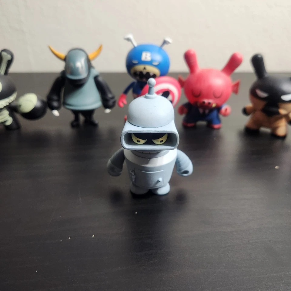 Kidrobot 3" Vinyl Figures- Various Series- Lot of 11-Futurama Bender,The Cap'N.. - Image 2 of 4