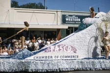 1950s Red Border Kodachrome Slide Pasco Chamber Commerce Float Pretty Women