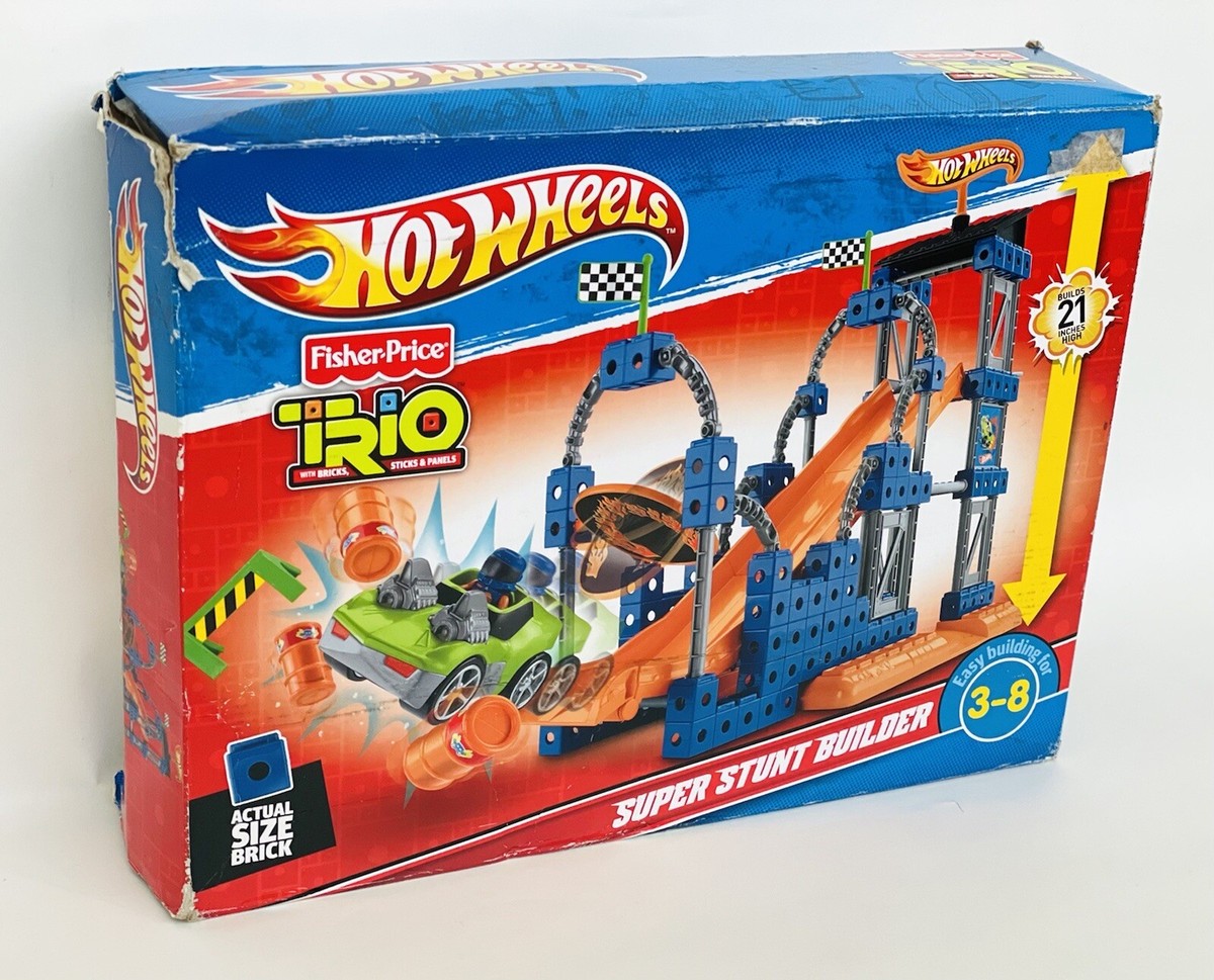Fisher Price Trio Hot Wheels Super Stunt Builder New in open Box