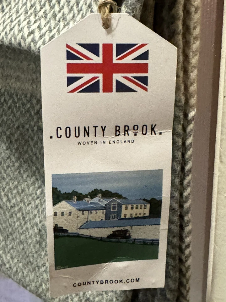 Manta de lana County Brook verde crema a rayas hecha en Inglaterra Foto 4 de 4