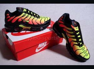 nike air max plus black volt solar red