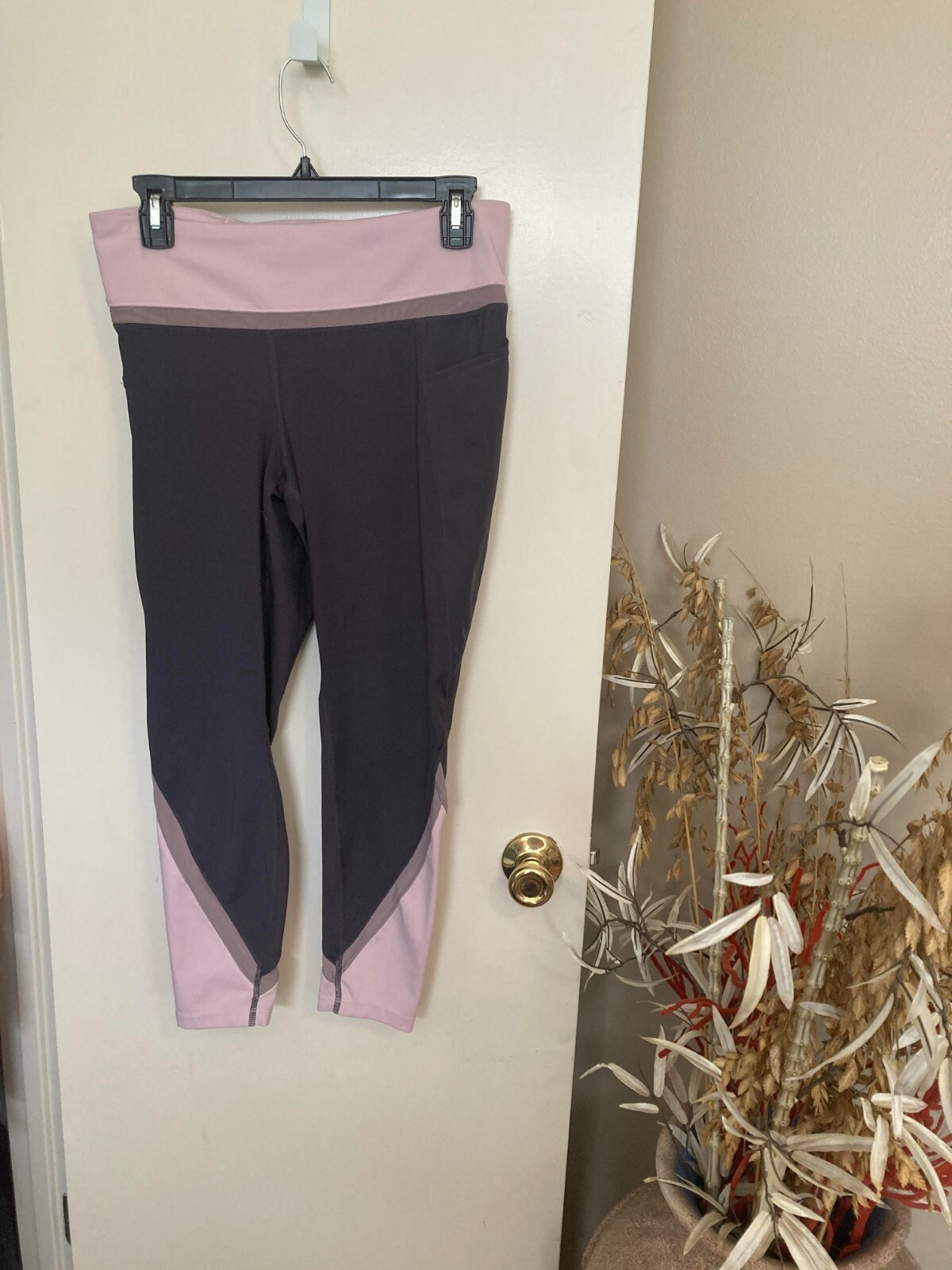 Tangerine Medium Gray/Pink Trim Activewear Capri Leggings eBay