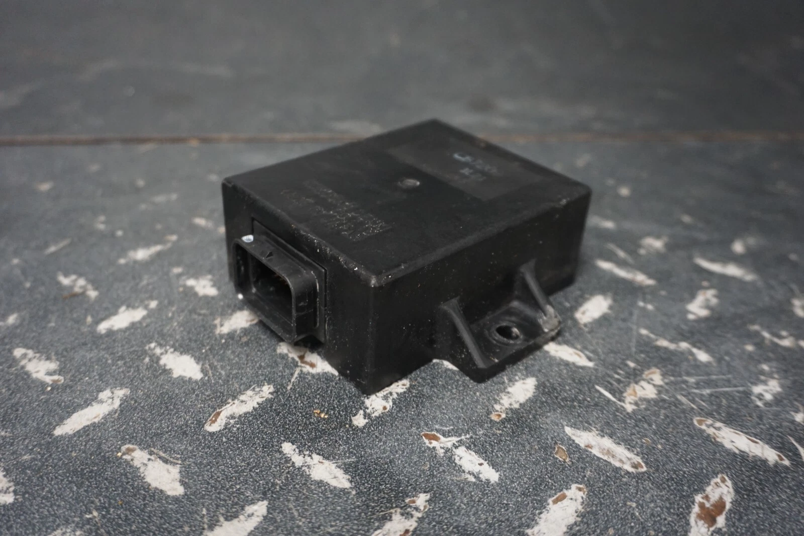 2002 Mountain Cat Arctic Cat Snowmobile OEM Electrical CDI Module Unit Box