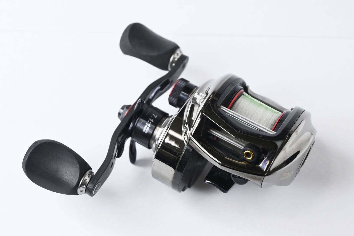Abu Garcia Revo Elite IB 7 Baitcasting Reel Lightweight Durable
