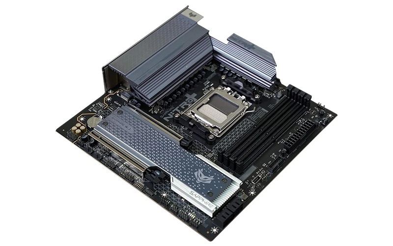 Sapphire NITRO B650M WIFI AM5 DDR5 Motherboard - Bild 3 von 4