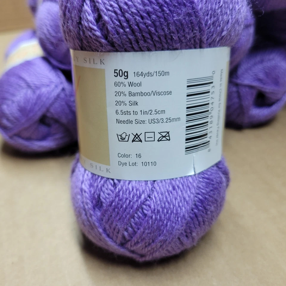 Queensland Joey's Baby Silk x11 lavanda 50 g 164 yds 60 % lana 20 % bambú 20 % seda Foto 3 de 4