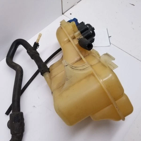 Depósito de refrigerante radiador desbordamiento botella tanque 99610614754 Porsche 911 1999 Foto 3 de 4