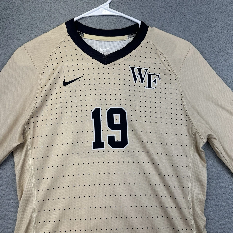 Camiseta deportiva Wake Forest para mujer mediana dorada Demon Deacon Nike poliéster #19 ACC Foto 3 de 4