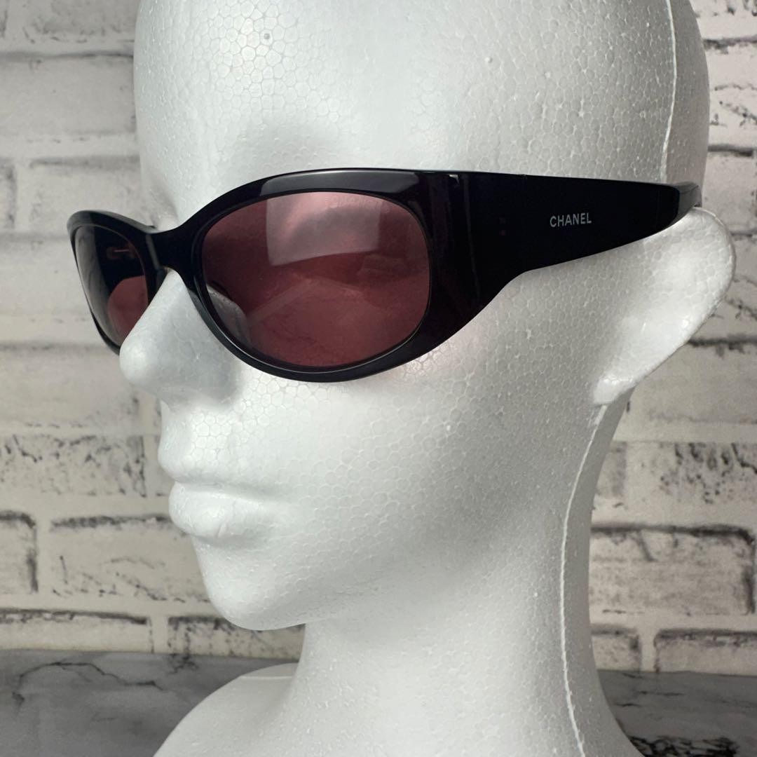 CHANEL Coco Mark Side Logo CC Sunglasses