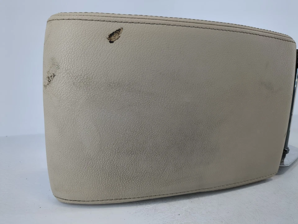 Volkswagen Tiguan 2009-2018 consola central reposabrazos cubierta tapa beige claro WSGZ3 Foto 2 de 4