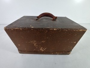 GoldE 300-P Vintage Manumatic Film Slide Projector With Case