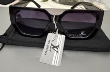 Gucci Gucci Oversized Square Black Sunglasses Tinted Plastic Women