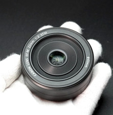 Canon EF-M 22mm f/2 STM Pancake Lens w/ Caps BK Near Mint, JAPAN | US Duty Paid