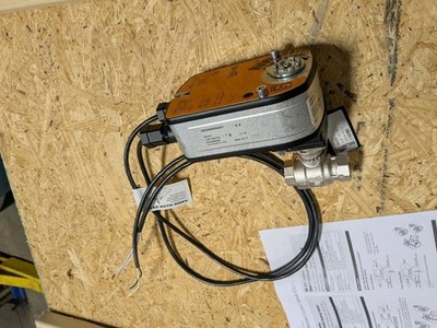 BELIMO LF24-S 3/4'' NPT 2 Way Stainless Ball Valve Characterized Control 10 Pos