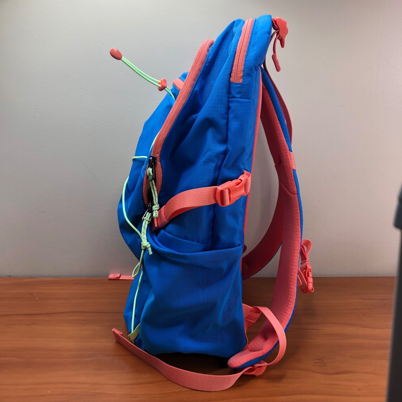 Patagonia Refugio Day Pack 30L  Durable Backpack Vessel Blue 47928 VSLB New!