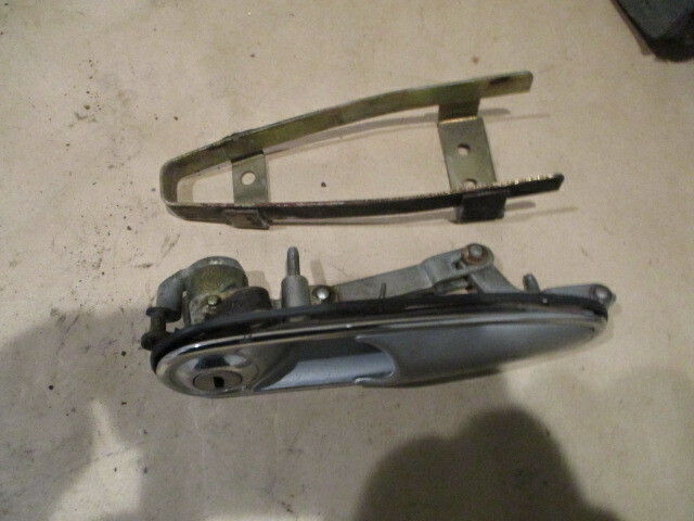 Ferrari Mondial 3.0 QV, Mondial 8  LH Outer Door Handle  P/N 60633400