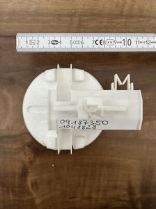 Miele Spülmaschine Schwimmerschalter Aufnahme Schwimmer 09187350 1048828