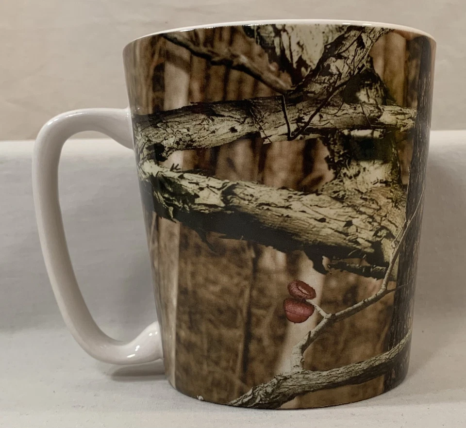 "Taza Jumbo 4.25"" Roble Mossy Verde y Marrón Camuflaje: Naturaleza • Cazador • Árboles" Foto 3 de 4