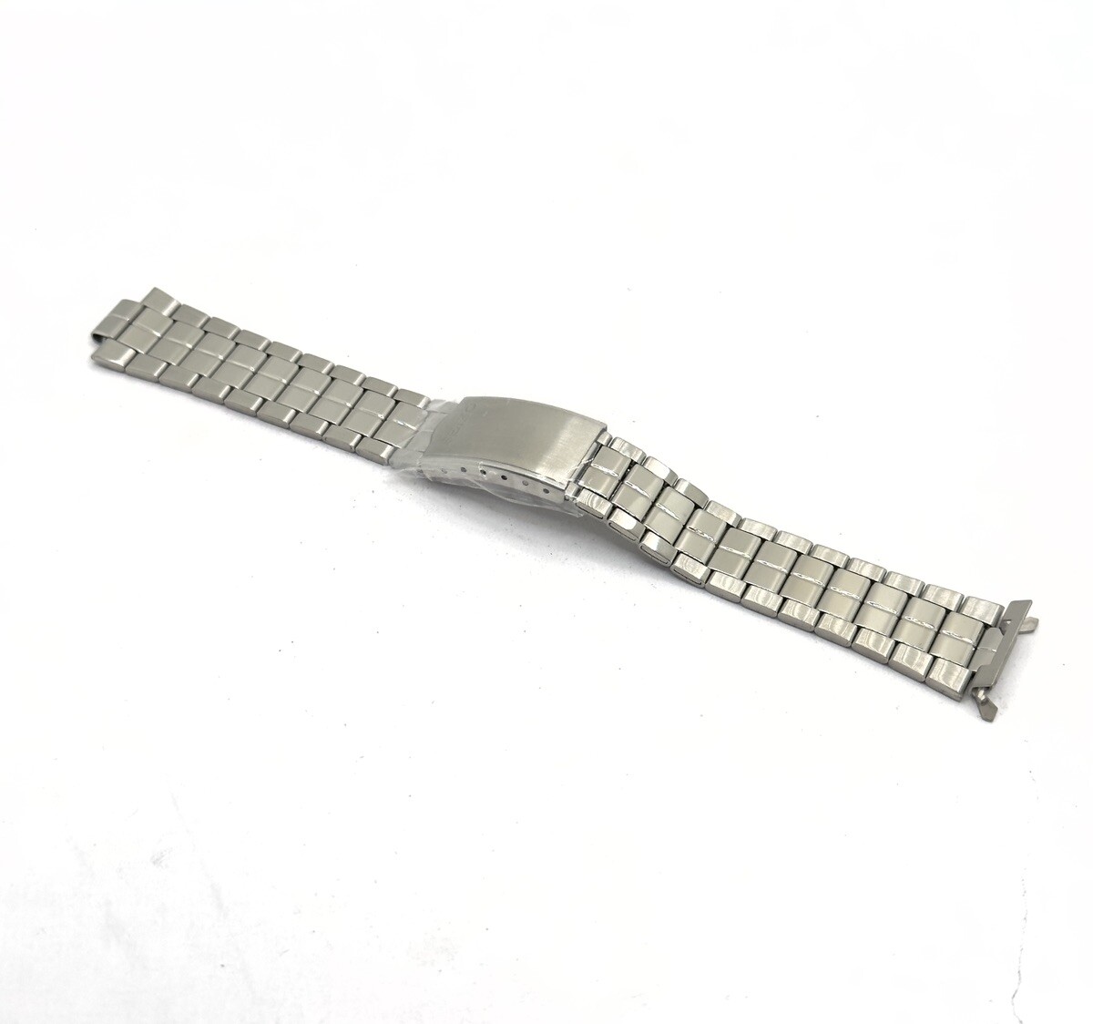 Seiko Vintage 7009-8760 20mm x 19mm Stainless Steel Watch Seiko Vintage 7009-8760 20mm x 19mm Stainless Steel Watch