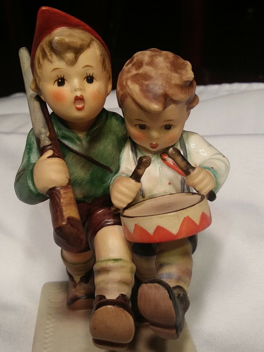 Goebel Hummel Figurine 