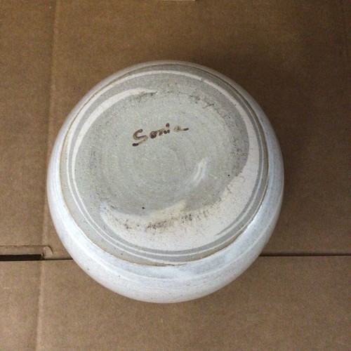 Mid Century Signed Sonia Art Pottery Bowl ART MCM SIGNED 7" B58 - Picture 5 of 7