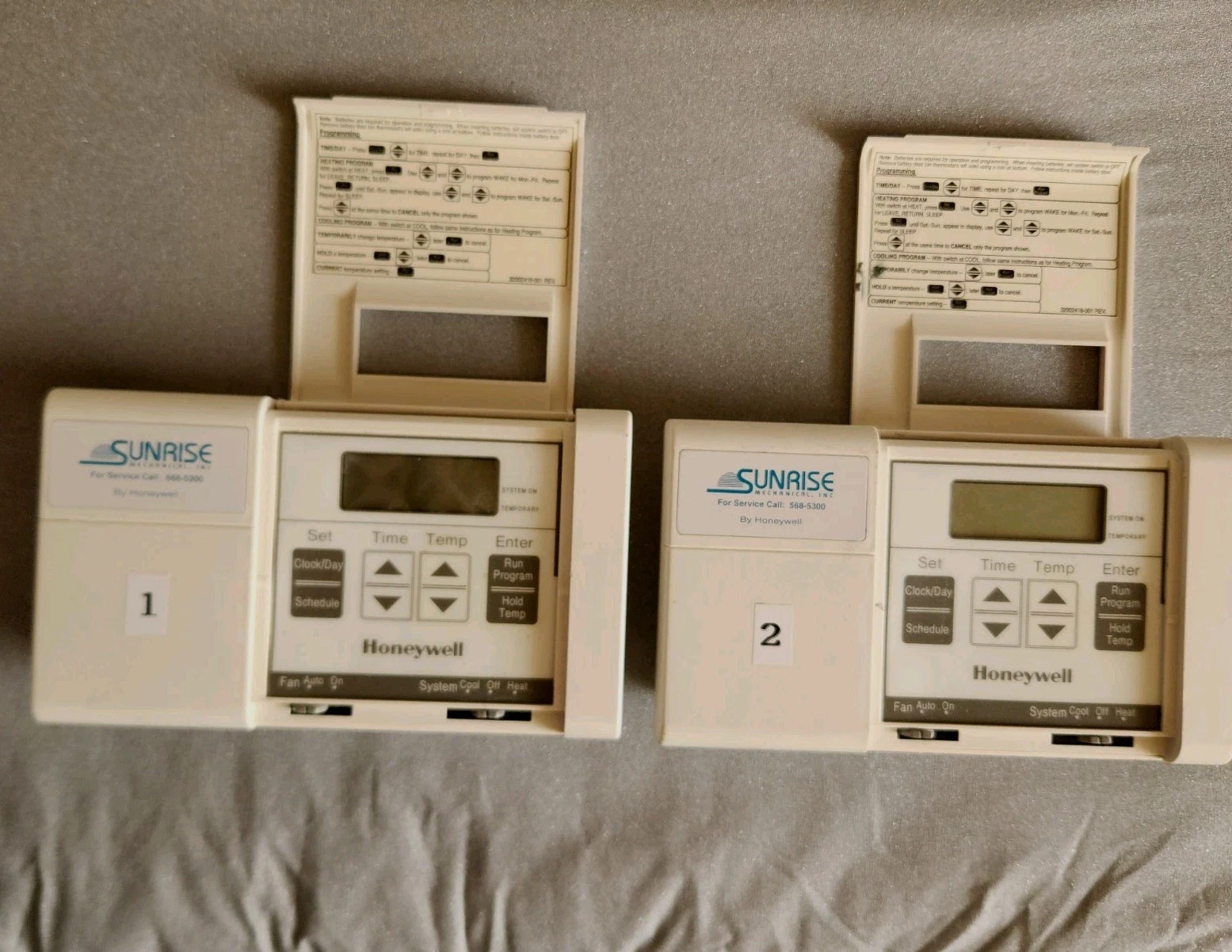(Lot Of 2) Honeywell T8112D1005 Electronic Low Voltage Programmable Thermostat
