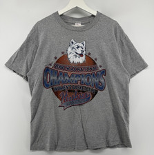Vintage 2000 UConn Huskies Women  s Basketball NCAA Champions Tee L