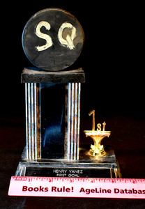 Vintage ~ Ice Hockey Player Peewee Rec Youth League Sports Trophy Marble Base