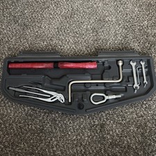 2001 Bmw E39 530i Rear Trunk Spare Tool Kit W Tray