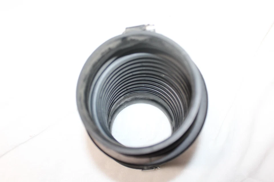 95-98 Chevy Suburban Gmc Sierra VORTEC TUBO DE ADMISIÓN DE AIRE Resonador CUBIERTA TUBO Manguera Foto 4 de 4