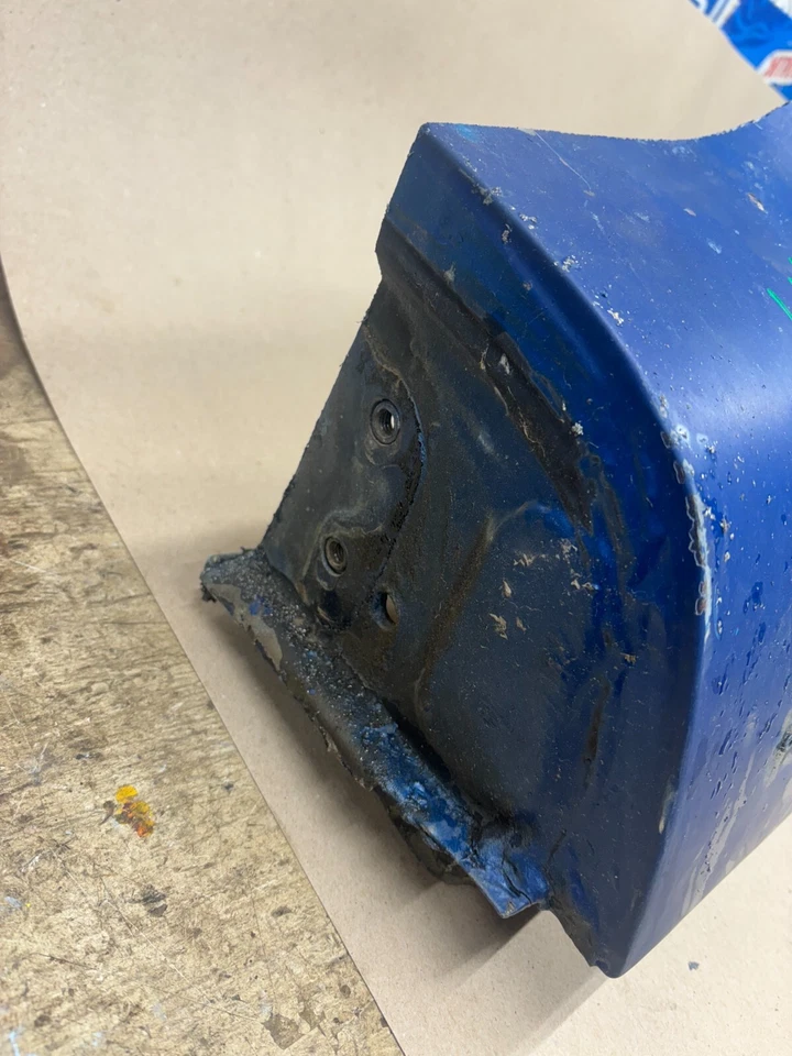 Ford F100-F700 1973 1979 cubierta limpiaparabrisas lado del conductor esquina ventana canal reparación 78 Foto 2 de 4