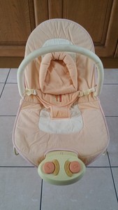 mamas and papas vibrate and sound bouncer