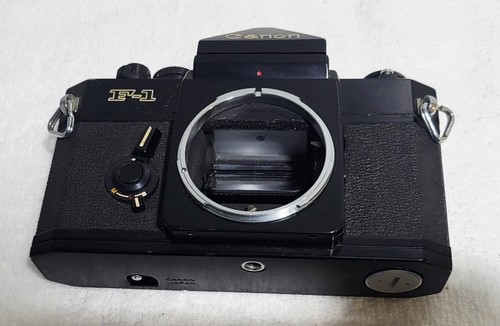 Canon F-1 35mm SLR Film Camera Body - Picture 12 of 16