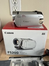 CANON LEGRIA FS200 CAMCORDER BOXED SD / SDHC CARD VIDEO CAMERA NEW BATTERY