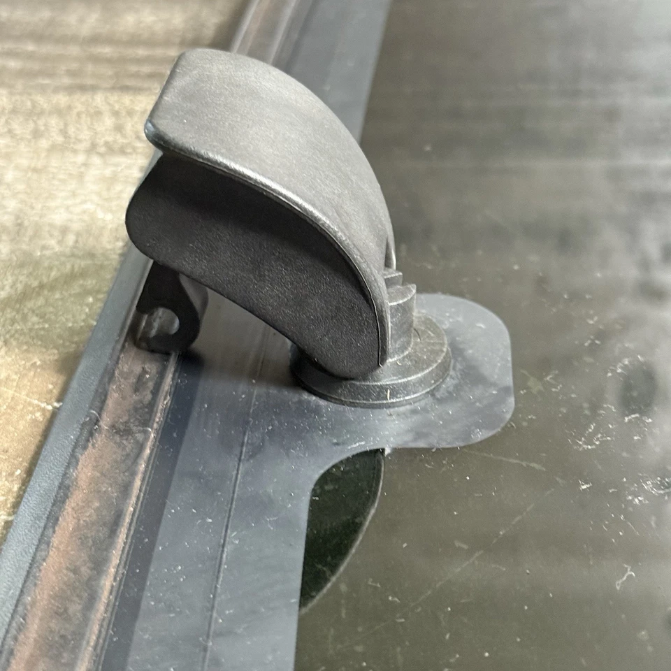 1999-2006 GMC Sierra Extended Cab Quarter Glass Window LH Rear Driver - Image 4 of 4