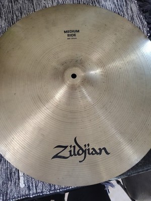 Vintage 1980's Zildjian 20” Medium Ride Cymbal Excellent Used