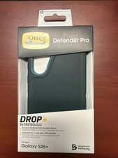 OtterBox Defender Pro Case for Samsung Galaxy S25  PLUS / S24  PLUS - Green