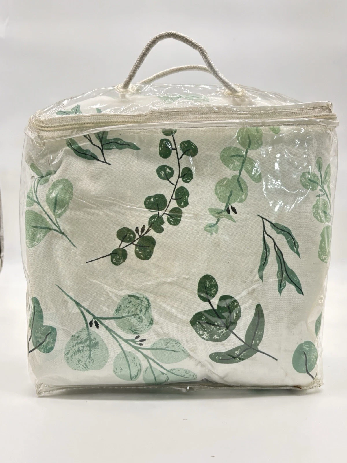 New Arrivals Eucalyptus 3 Piece Crib Bedding SET: Blanket, Sheet, & Skirt NEW
Opens in a new window 
